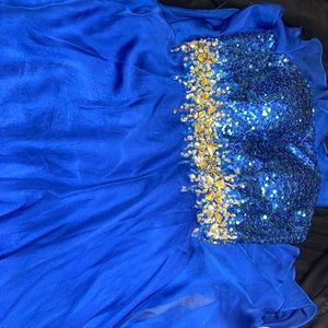 Prom dress just used once is in perfect condition is gorgeous